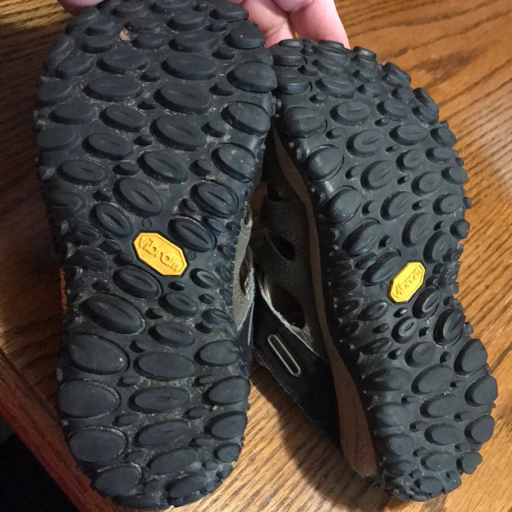 Merrell continuum shoes